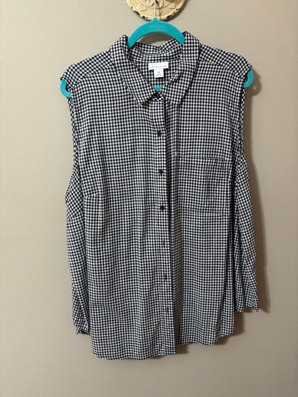 Sleeveless Gingham Button-Front Top - Navy & White